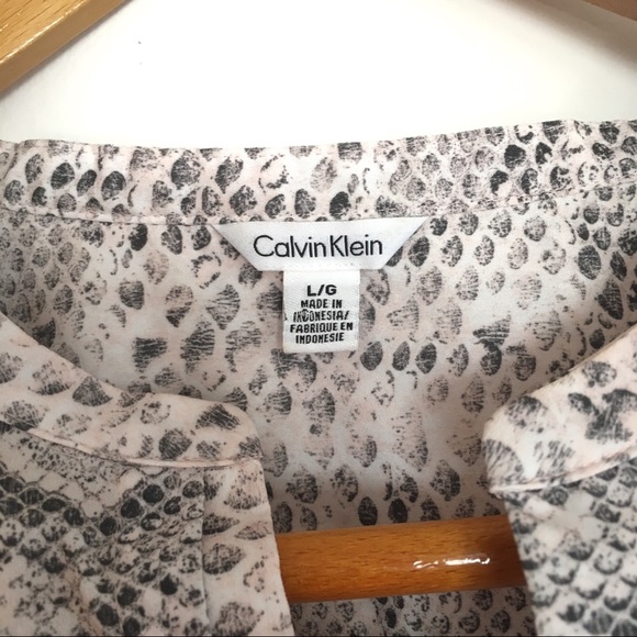 Calvin Klein snakeskin blouse - Picture 2 of 8